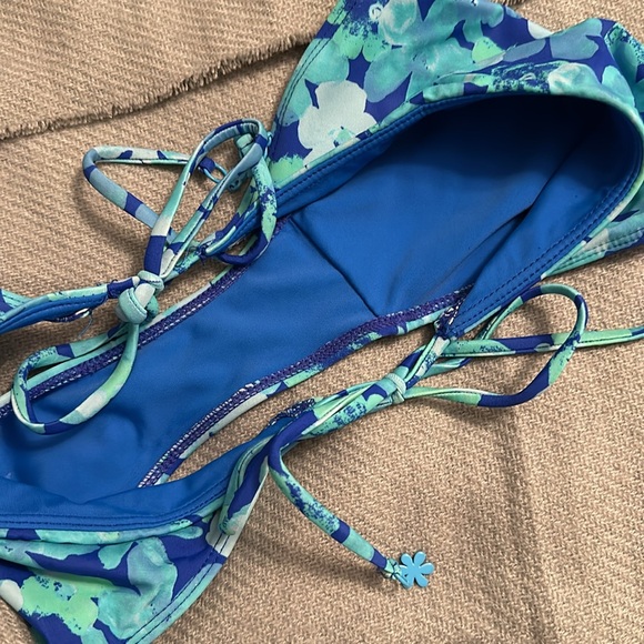 LA HEARTS SIZE LARGE BLUE FLORAL SWIM BOTTOM - Picture 7 of 7